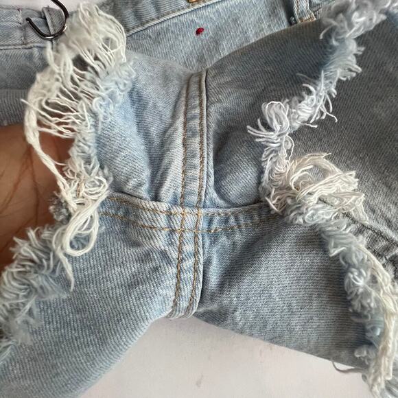 Urban Outfitters Women's Shorts Sz 27 Girlfriend High-Rise Distressed Blue Denim - Picture 5 of 8